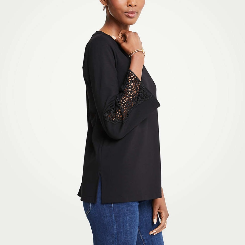 Ann Taylor Black Lace Top sz M Petite